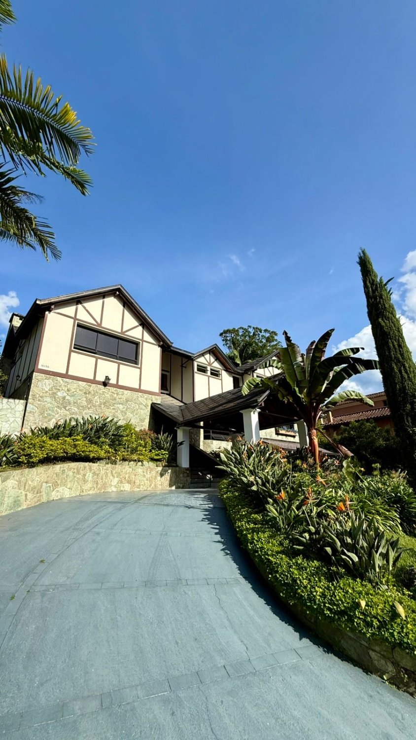 Exclusiva Casa en Venta en el sector del poblado  — 20