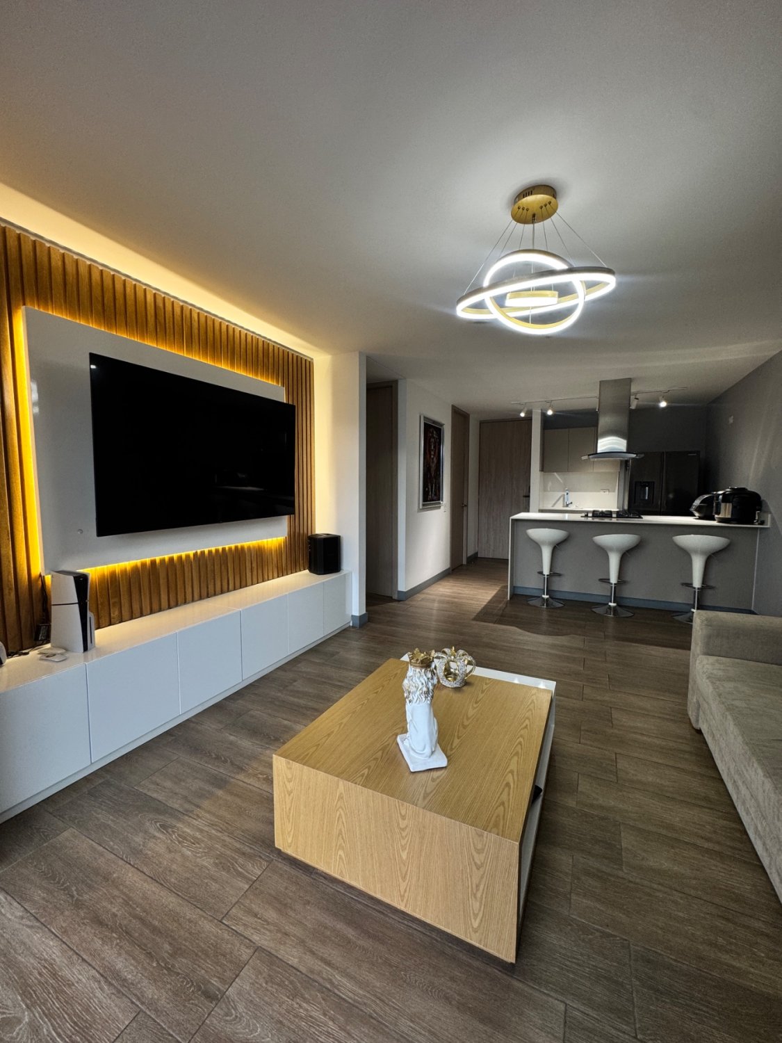 Moderno Apartaestudio en Envigado - Image 2