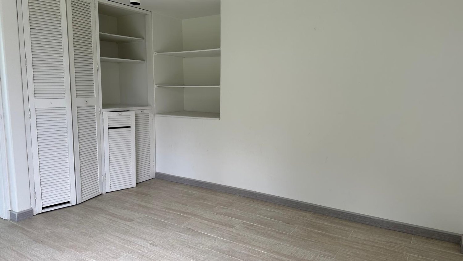 Casa Campestre en Fizebad Con Gran Lote - Image 11