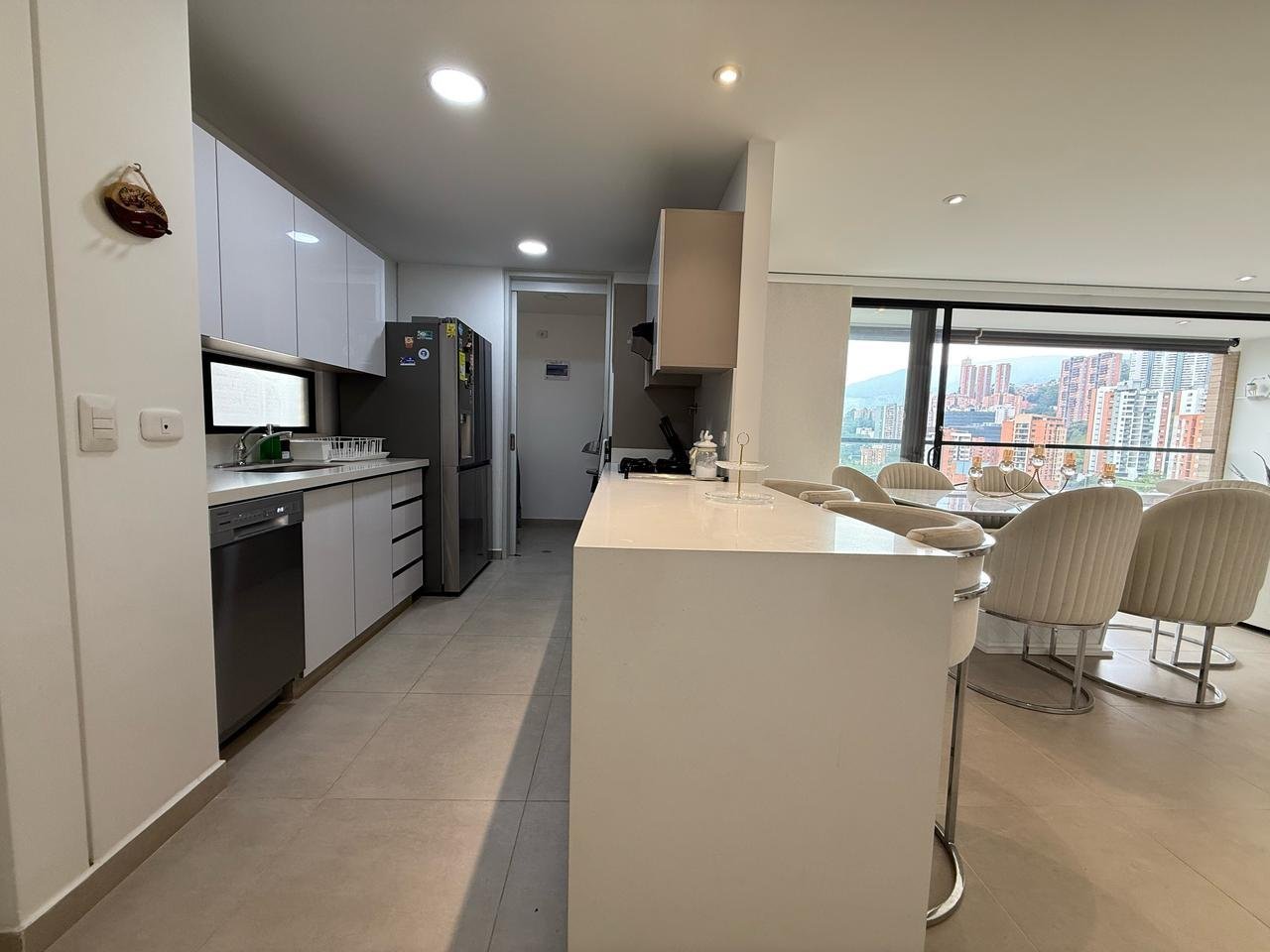 Luxury Furnished Apartment for Rent – El Poblado - 12