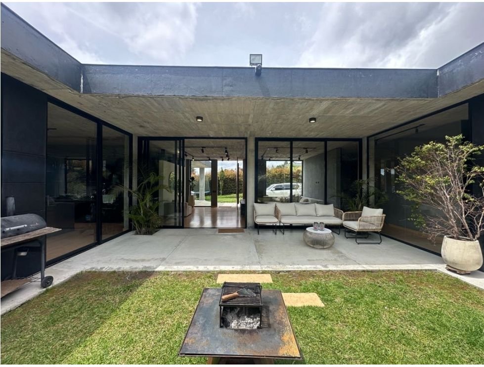 Exclusiva Casa campestre en Venta en el Sector de envigado  — 12