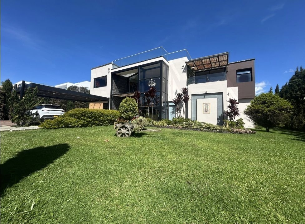 Gran Casa Campestre Disponible en Venta  — 2