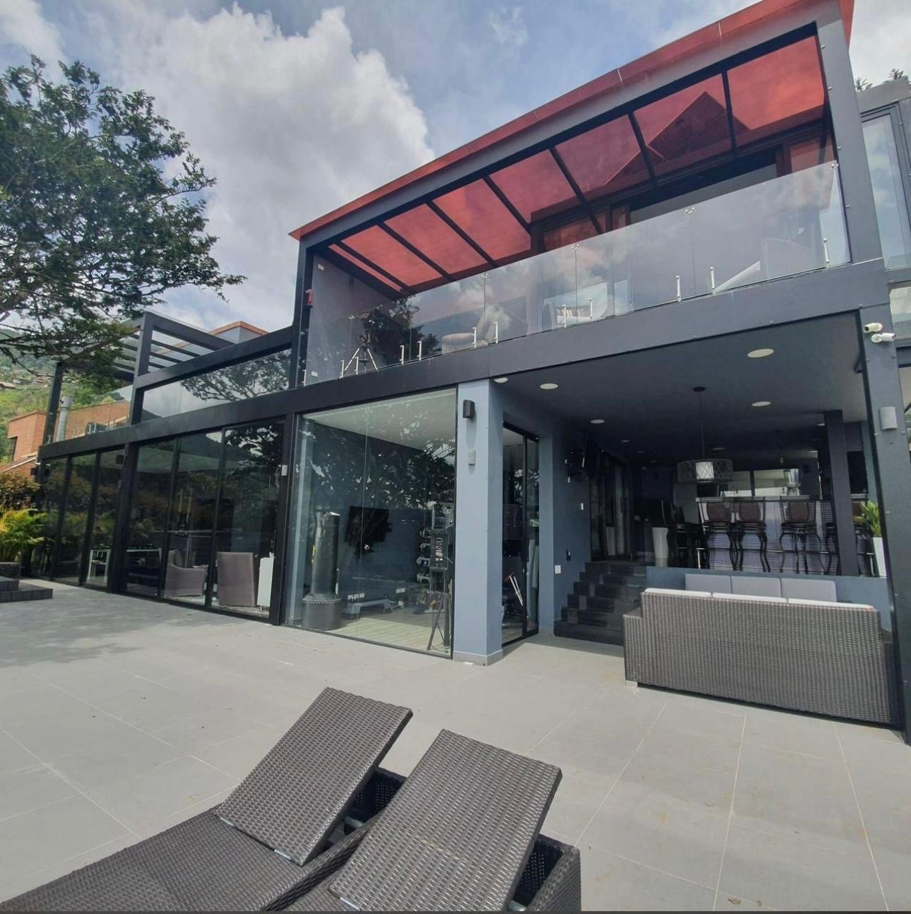 Se renta exclusiva casa en las palmas  - Image 2