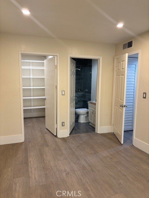 Spacious Van Nuys Condo - Image 5