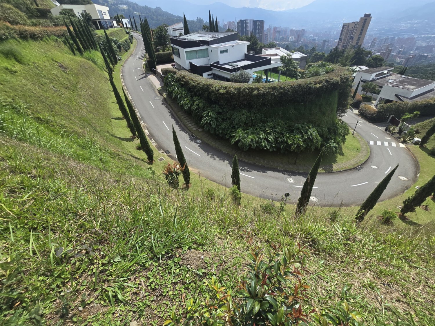 Lote en venta en el poblado (una de las mejores parcelaciones )  - Image 3