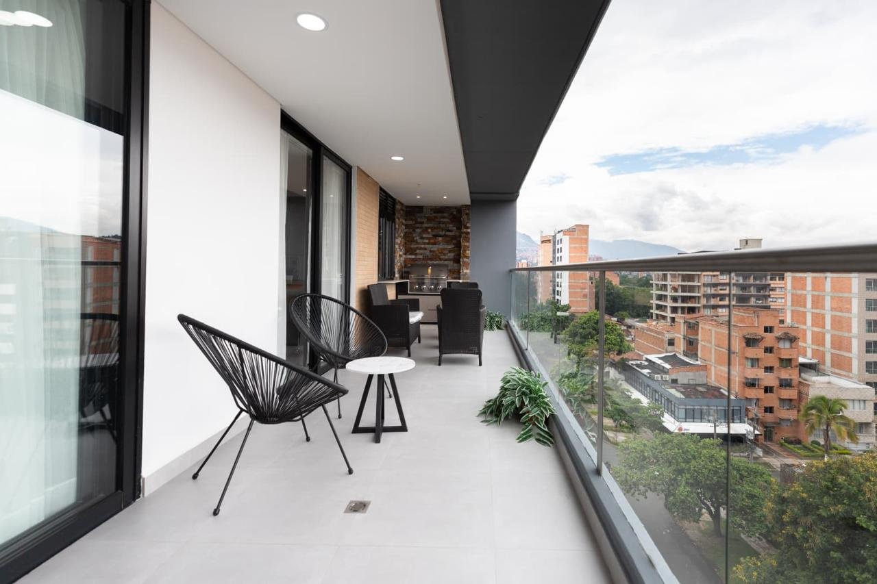 Moderno Apartamento en Laureles - Image 25