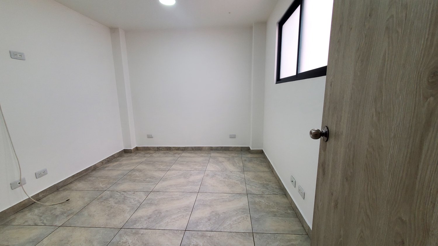 Moderno Apartamento en Laureles Nogal - Image 11