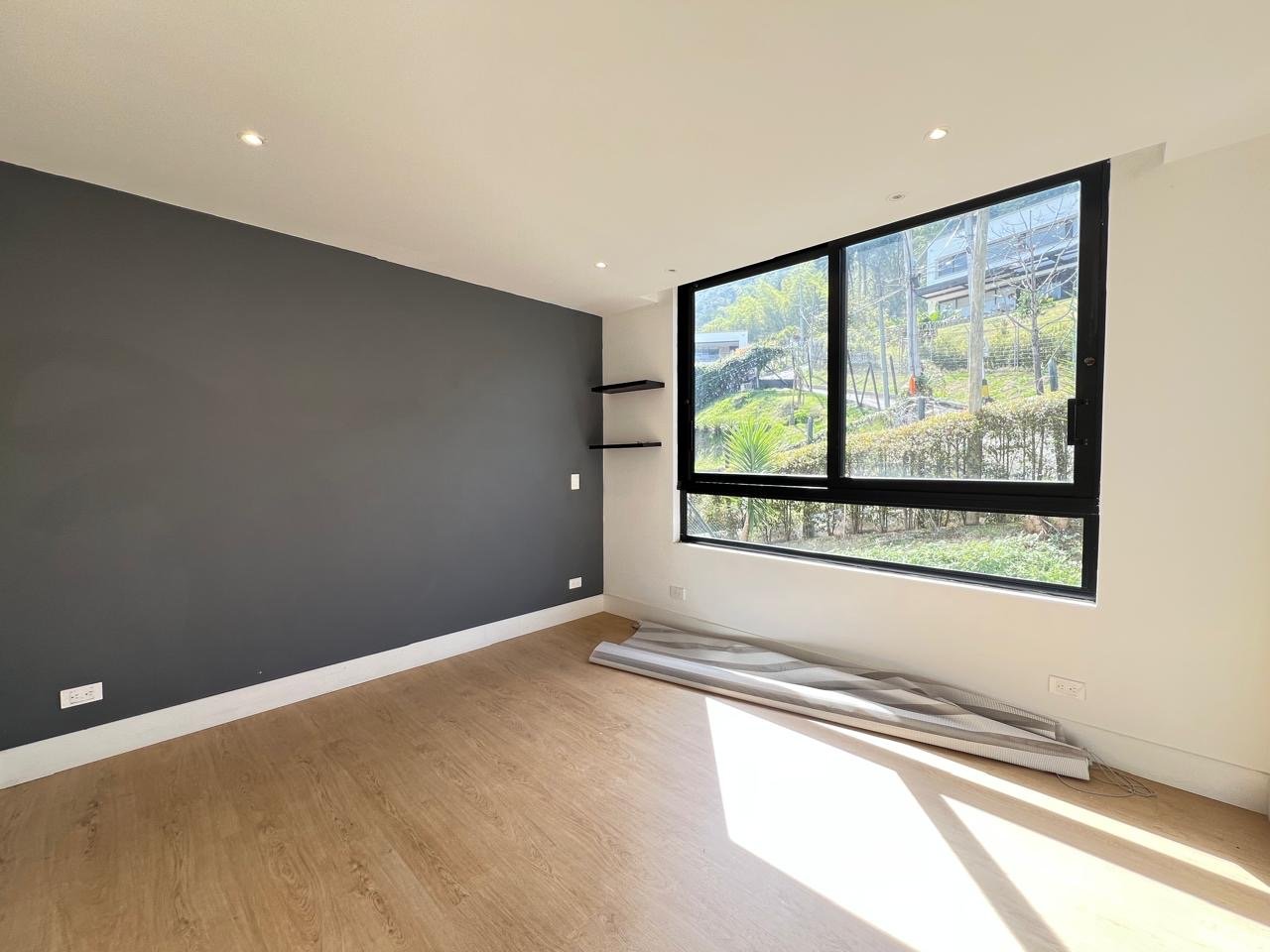 Gran casa Duplex disponible en Renta en Envigado . — 17