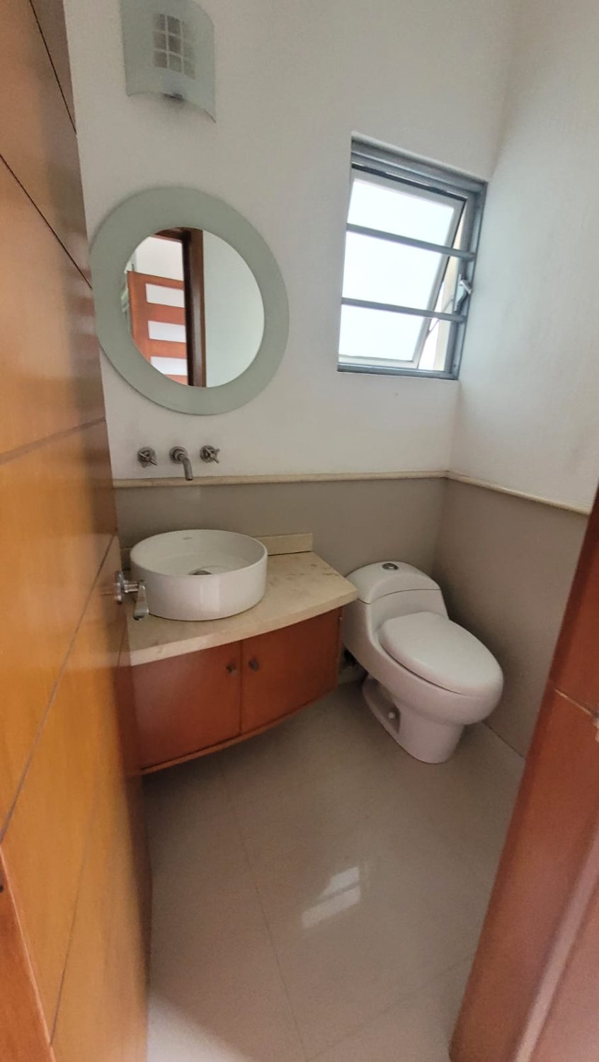 Casa en Ciudad Granja Renta de 3 Habitaciones - Image 4