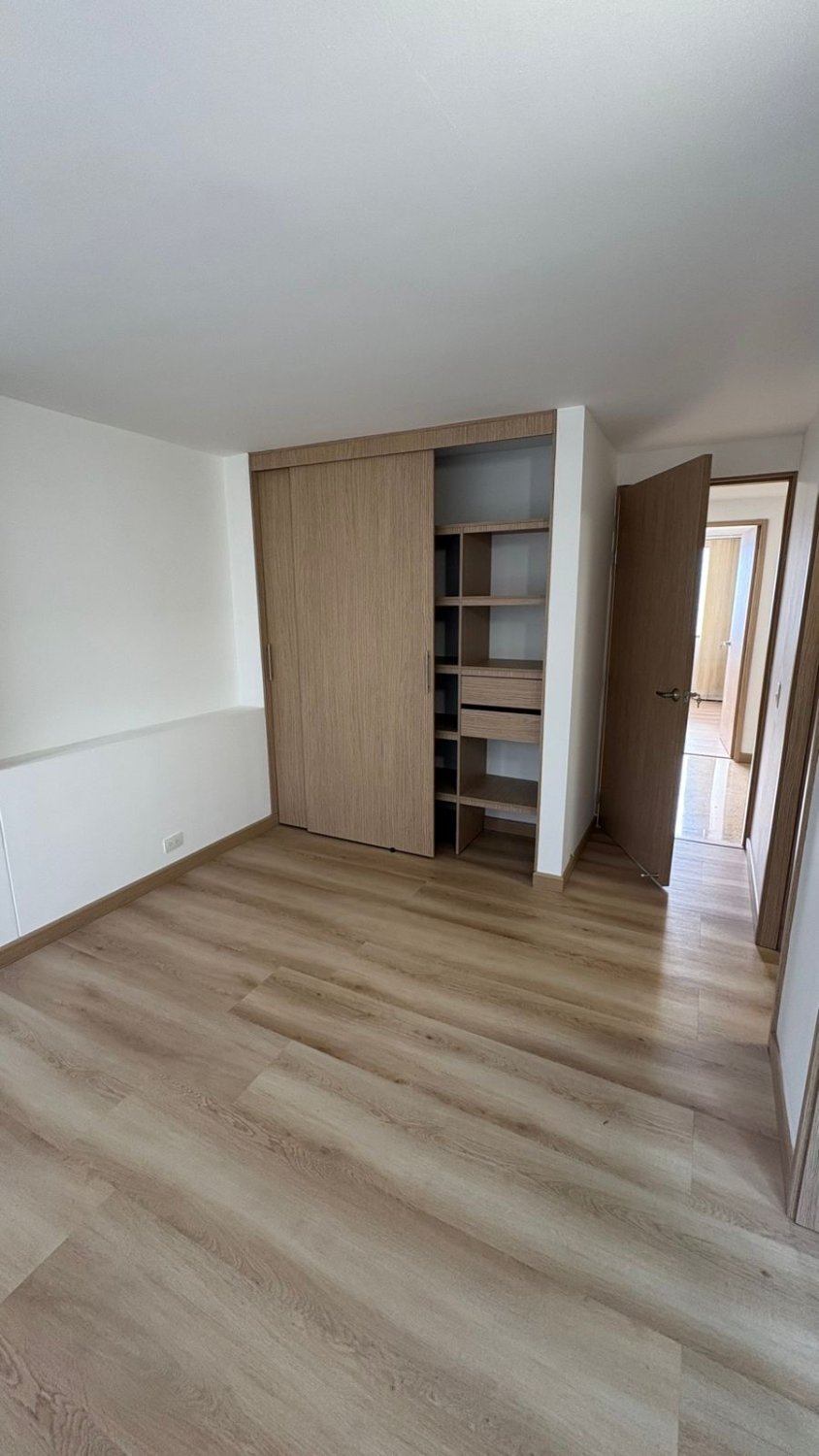 Se renta clásico apartamento en el poblado san lucas  - Image 10