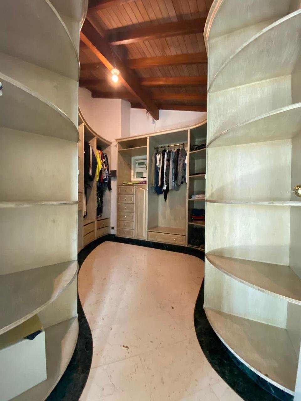 Exclusiva casa en en venta en la cola Del zorro  - Image 7