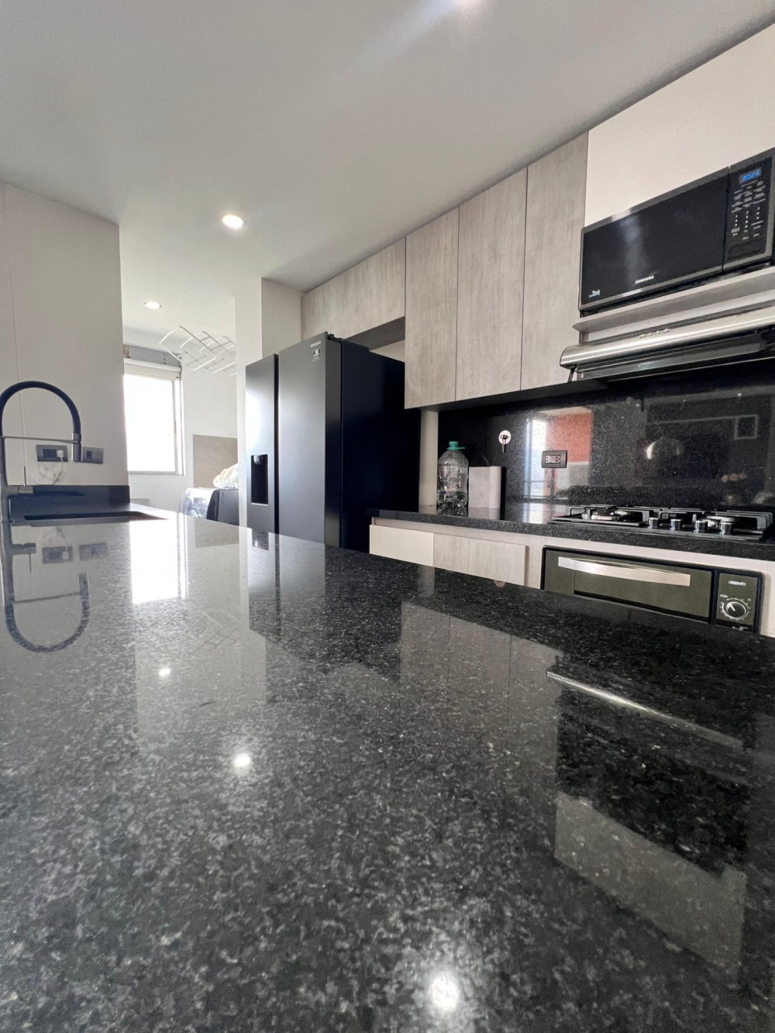 High-Floor Furnished Apartment with Stunning Views – Castropol — 10
