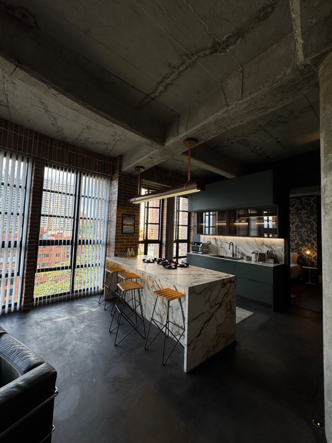 Penthouse - Universal  - Image 3