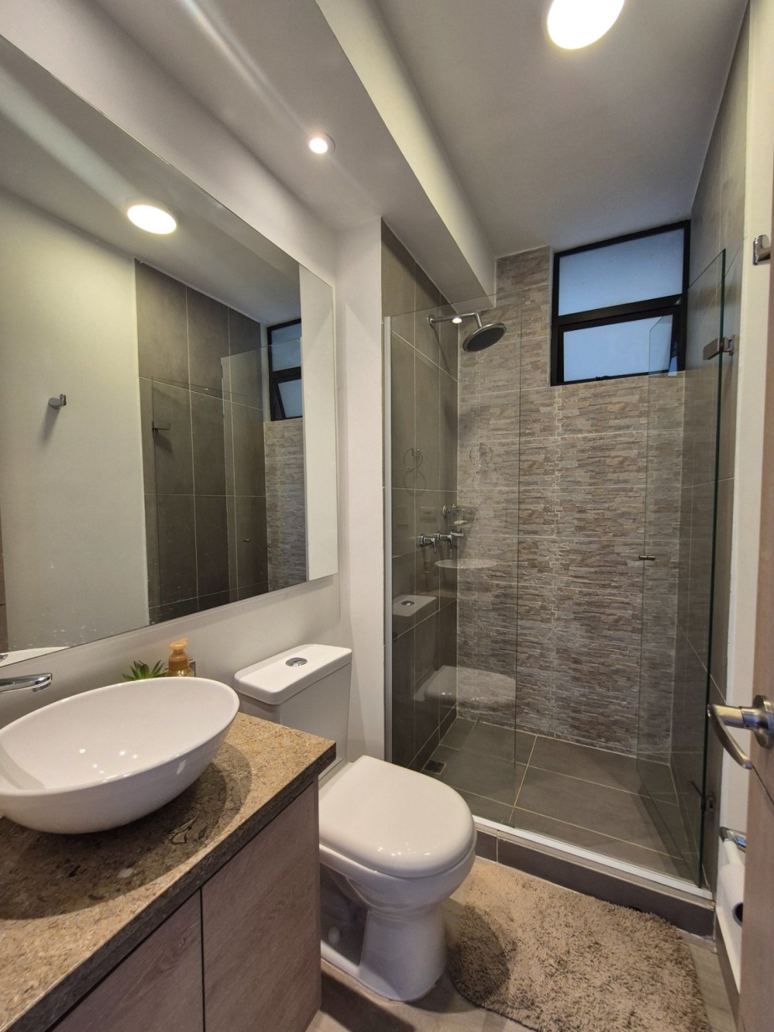 Venta de Apartamento Amoblado en Lago Alto - Image 6