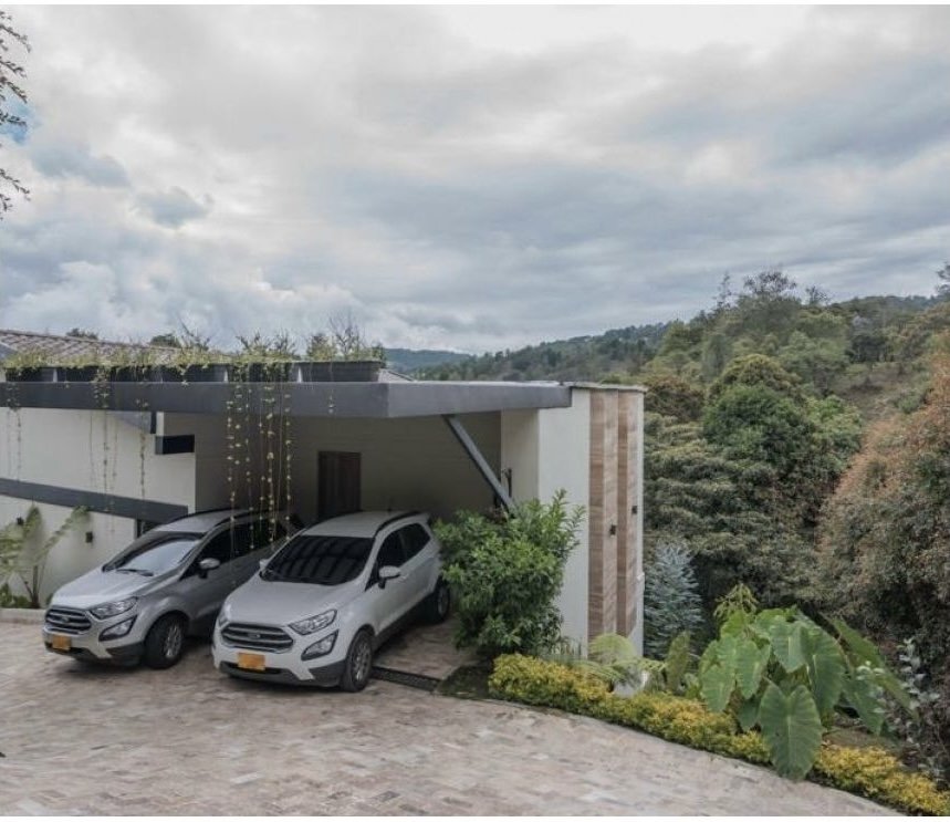 Gran Casa Campestre privada en Venta con Bossque nativo  — 1