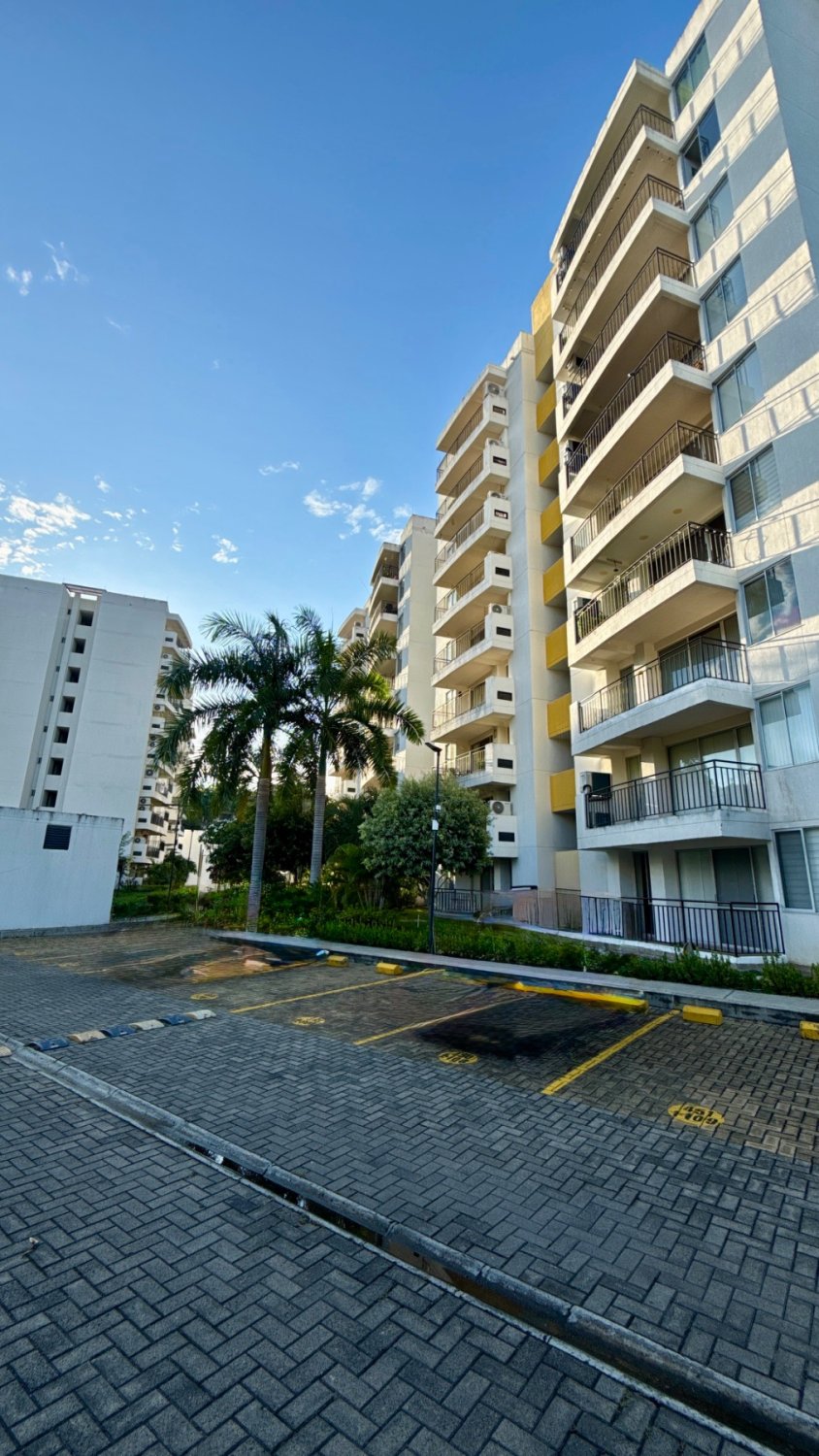 Apartamento Moderno en Reserva Peñalisa Ricaurte (Cund.) - Image 2