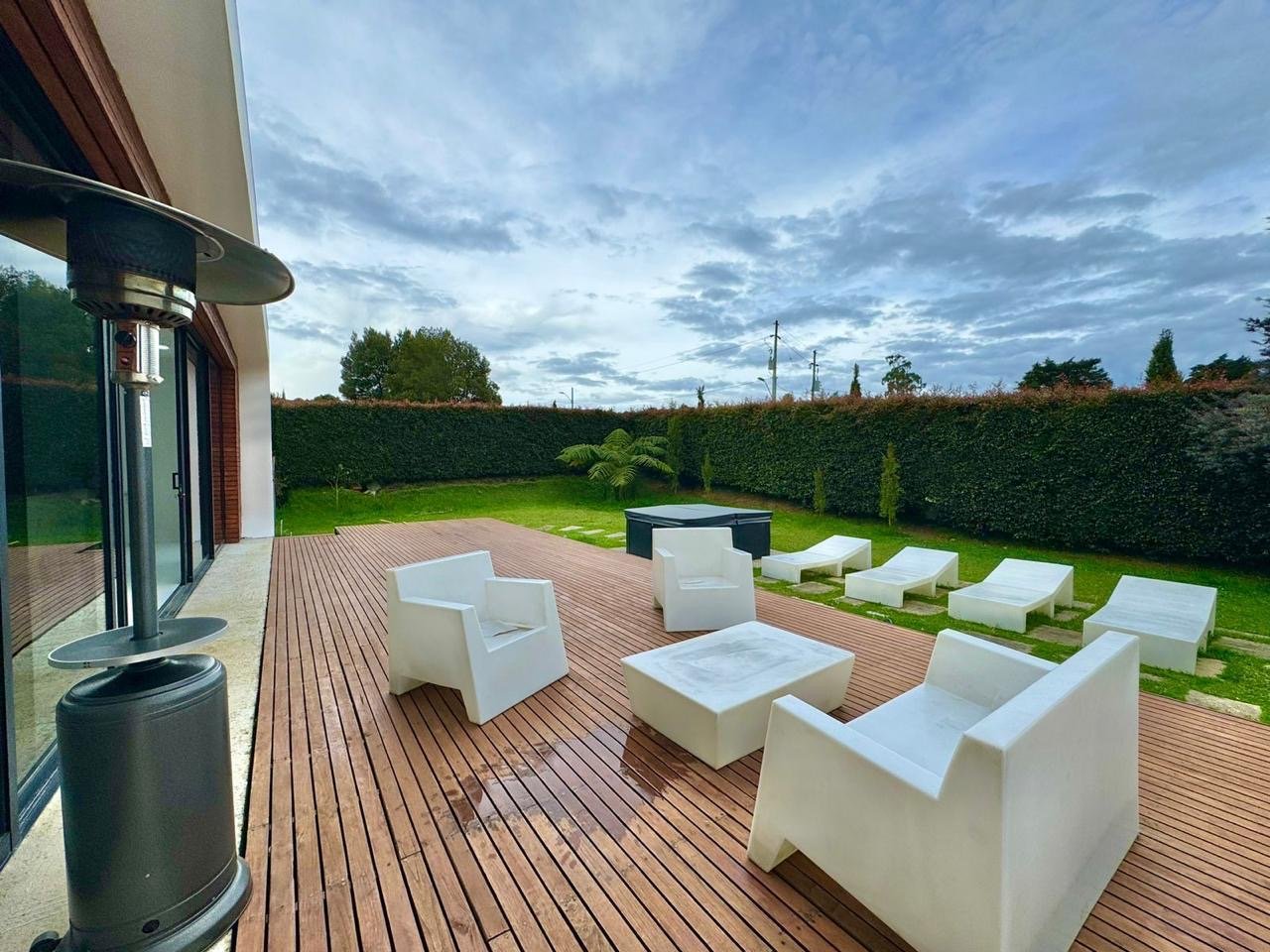 Exclusiva casa futurista en las Palmas a 20 minutos de la Ciudad  - Image 19