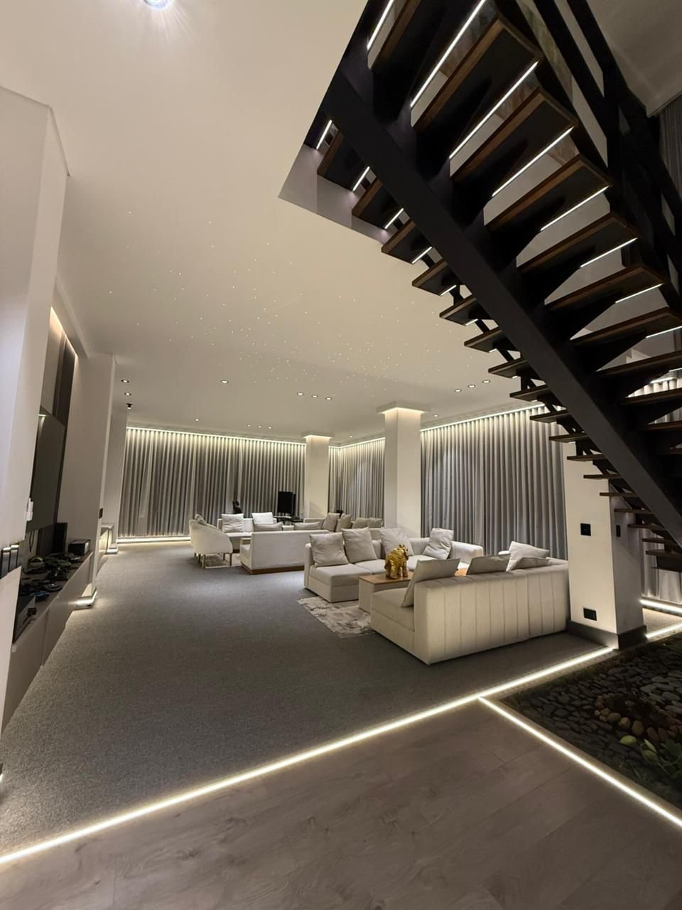 Luxury Mansion for Rent – Alto de Las Palmas - 7