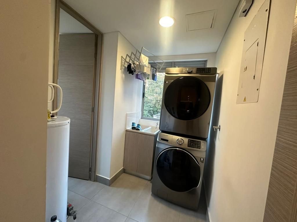 Se renta amplio apartamento amoblado con 2 Grandes terrazas  - Image 14