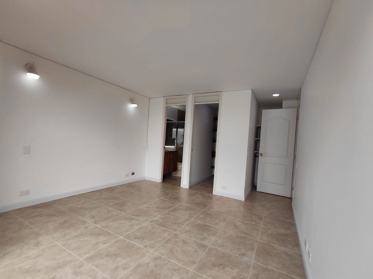 Casa en Renta tradicional con fácil Acceso por las Palmas  - Image 15