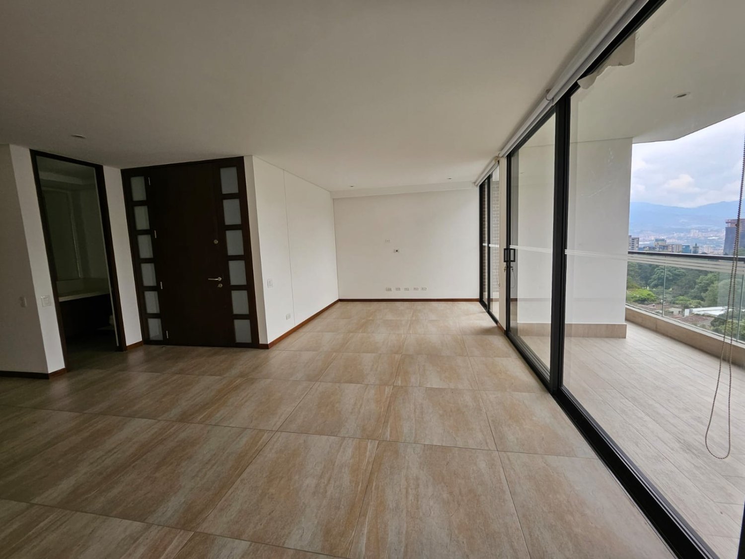 gran apartamento en Renta y Venta en el poblado  - Image 15
