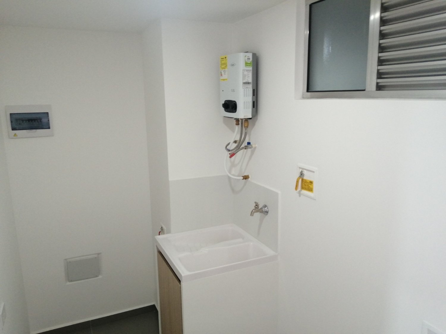 Apartamento en Venta La Guayabal Cerca a el poblado Con Facil acceso por Regional  - Image 17
