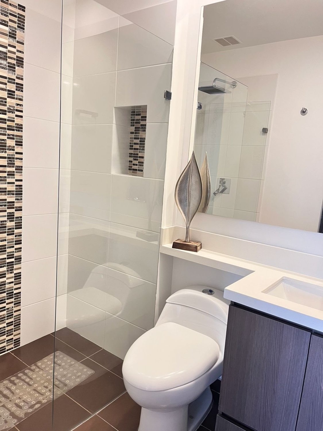 Apartamento en Renta completamente dotado en el sector del poblado (padre Marianito) — 10