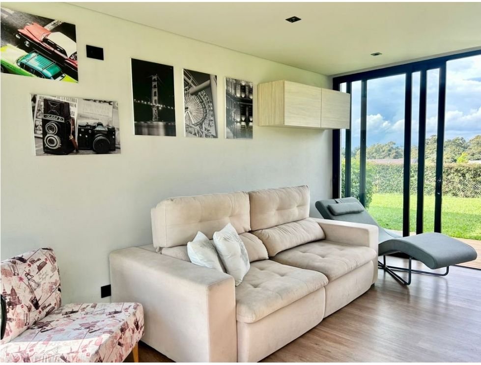 Exclusiva Casa de Lujo en Venta en Llano Grande  — 4