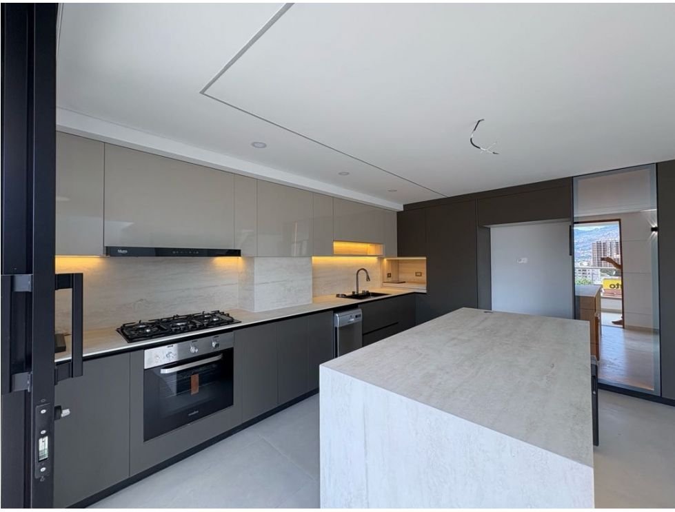 Exclusivo penthouse en Venta en Laureles  — 3