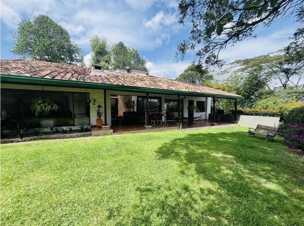 Gran casa campestre en Renta tradicional en envigado  — 3