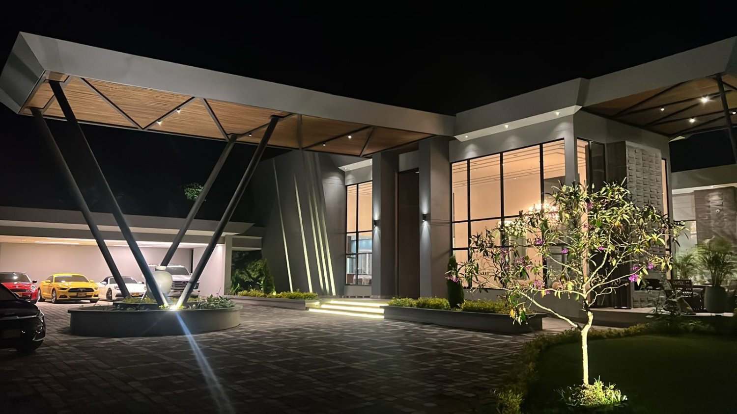 Exclusiva casa en Renta y Venta  - Image 2