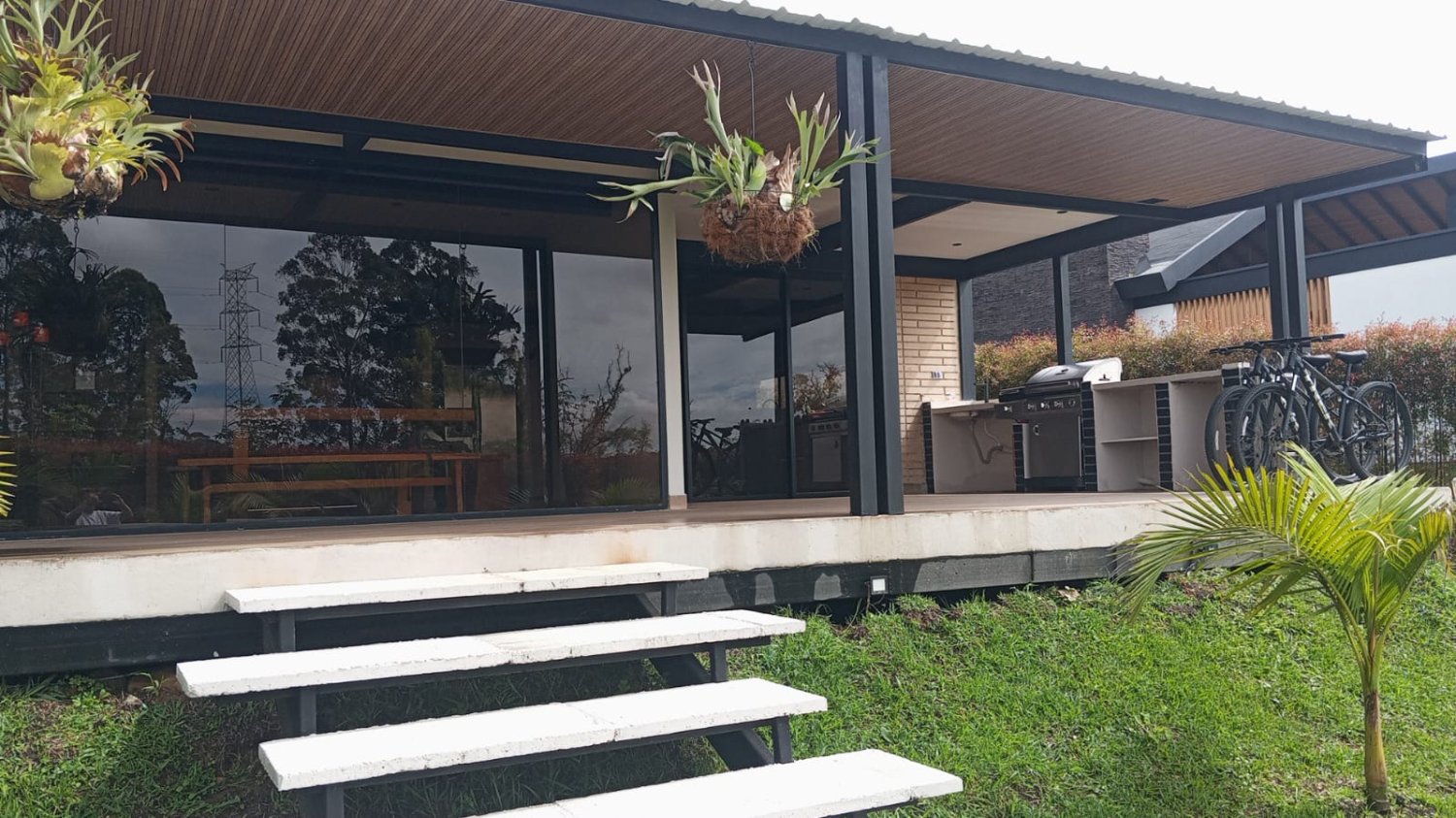 Exclusiva Casa en Venta y Renta en el Sector de Llano grande  — 2