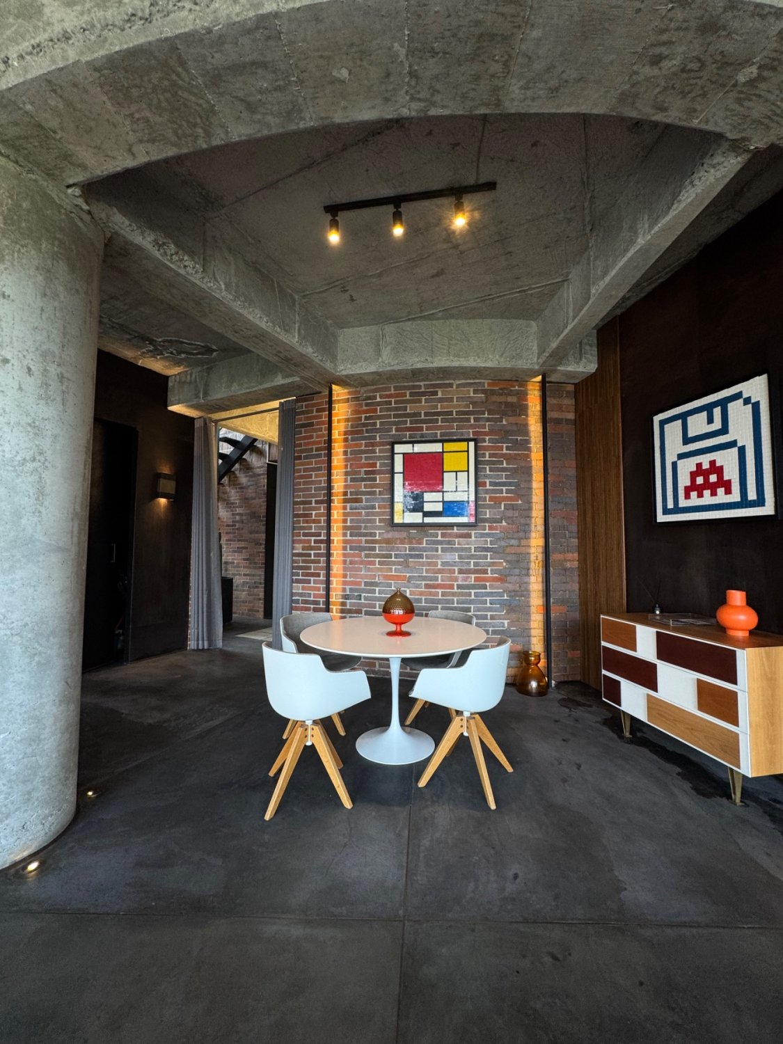 Penthouse - Universal  - Image 17