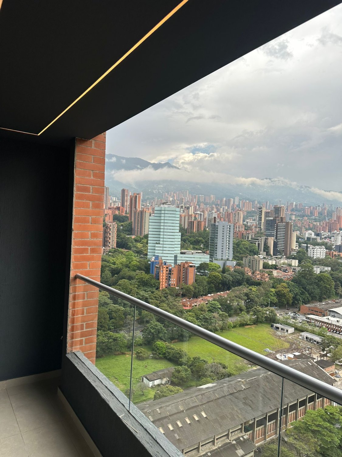 Modern Furnished 3BR Apartment – Ciudad del Río — 9