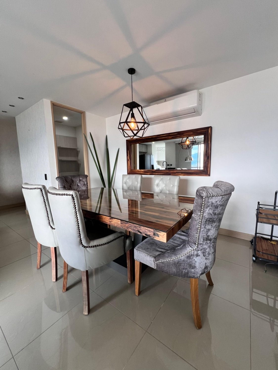 High-Floor Furnished Apartment with Stunning Views – Castropol — 3