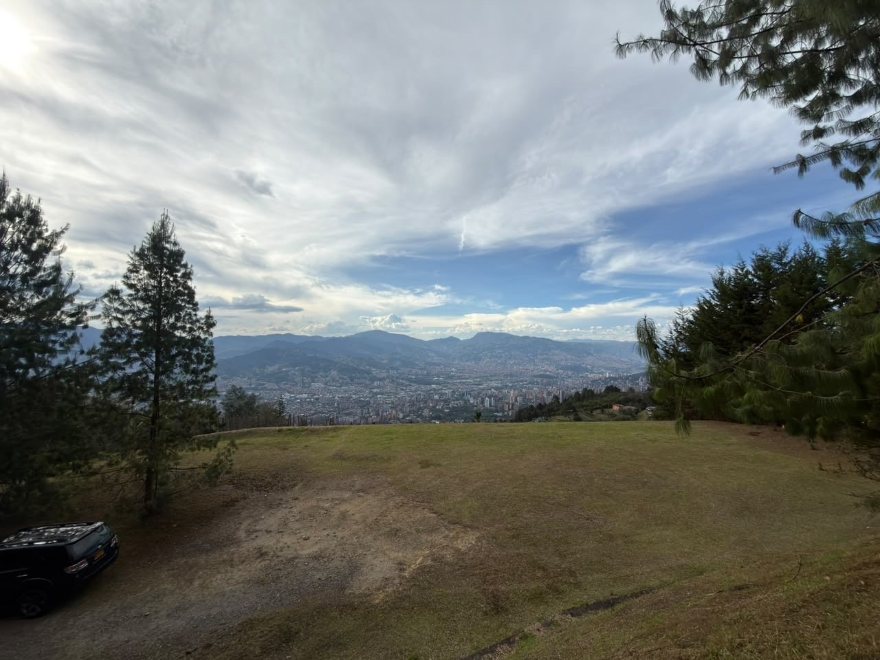 Gran lote con Vista a la ciudad  — 5