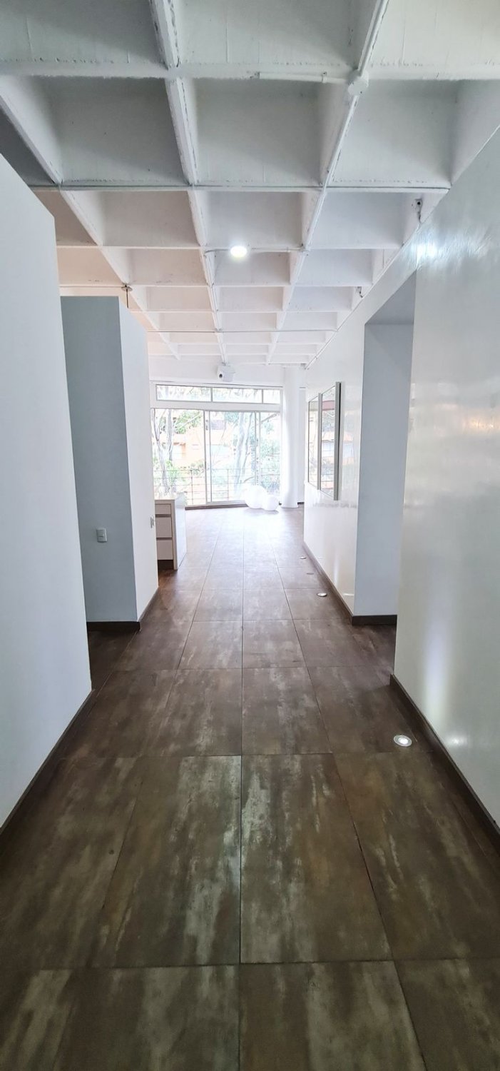 Exclusivo apartamento en Venta a minutos de Provenza  - Image 5