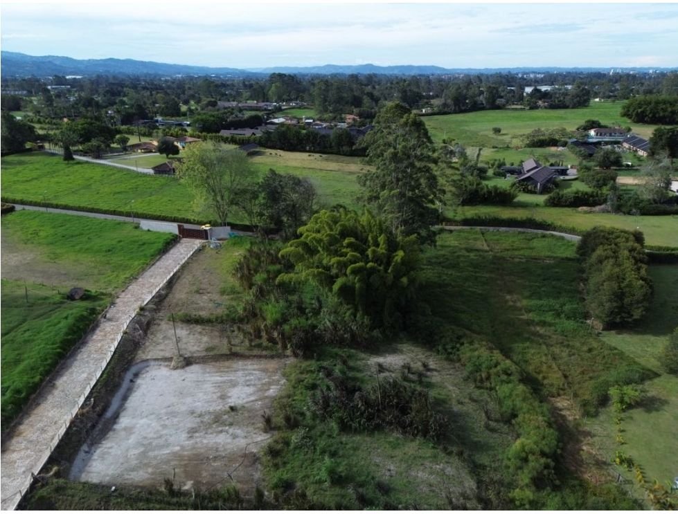 Gran Lote Disponible en Venta en Llano Grande  — 3