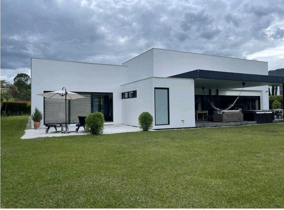 Exclusiva Casa en Venta en Llano Grande Antioquia  — 5