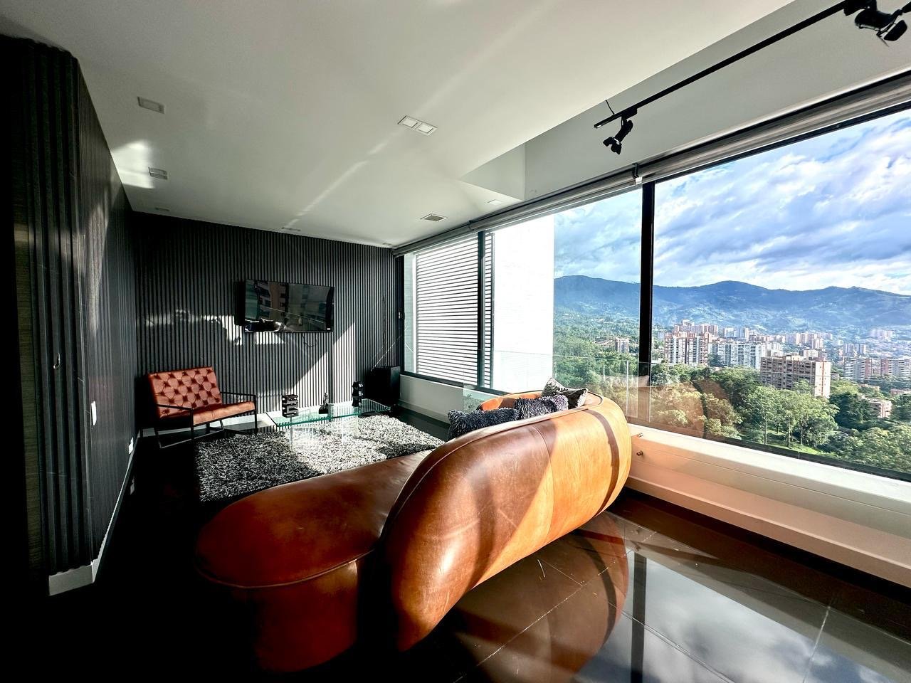 Exclusivo apartamento duplex con terraza y vista a la ciudad y jacuzzi en renta y venta  — 5