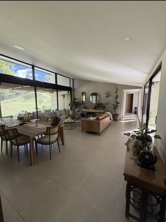 Gran casa Campestre Disponible en Venta en Rionegro  — 4