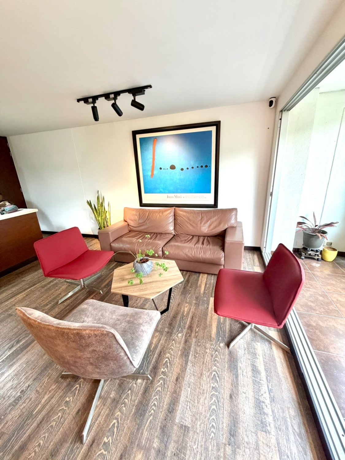 Apartamento en Renta  amoblado en el sector de Castropol  — 3