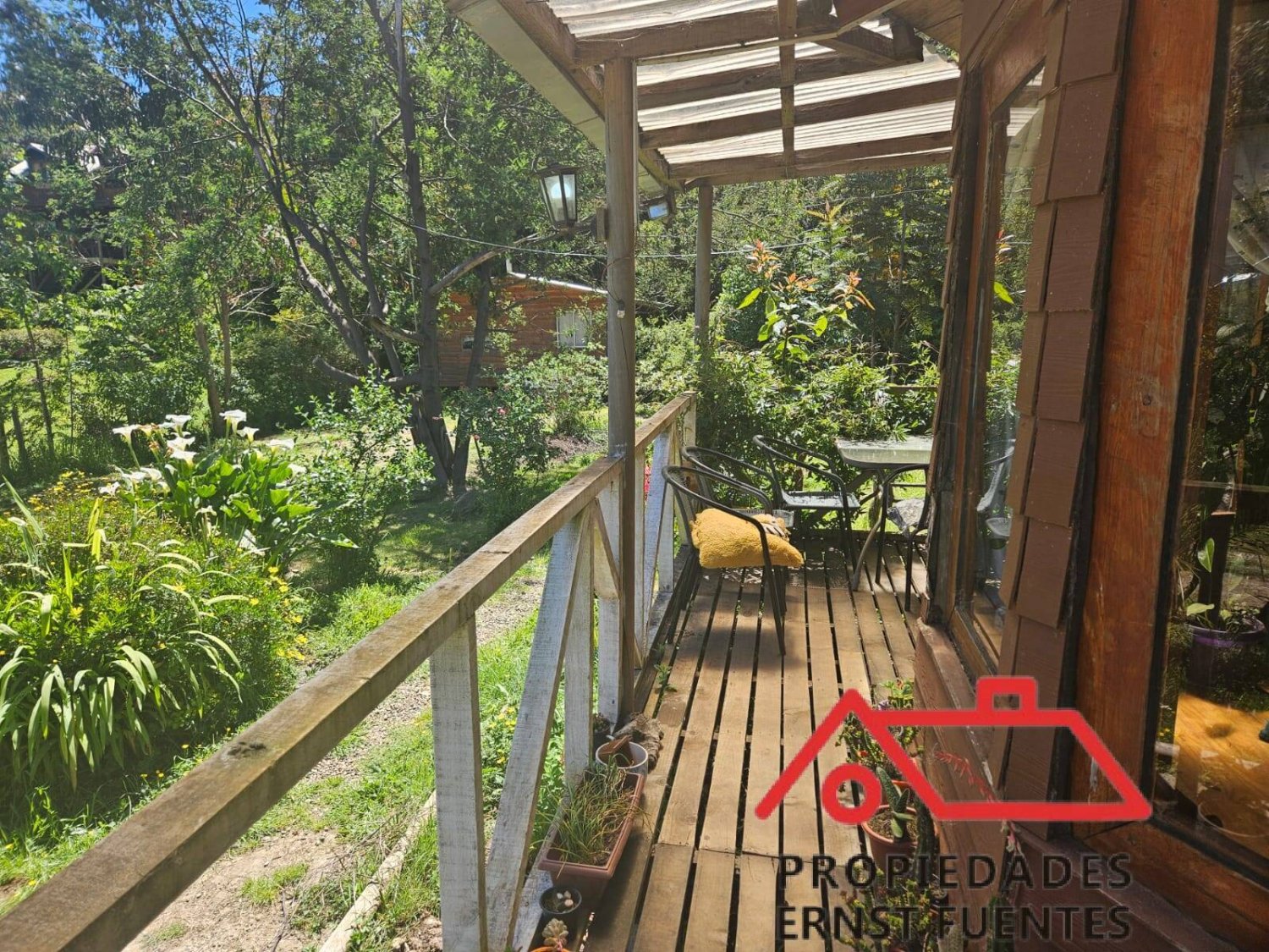 Venta en Los Molinos, Valdivia, amplio terreno y cabaña. - Image 2