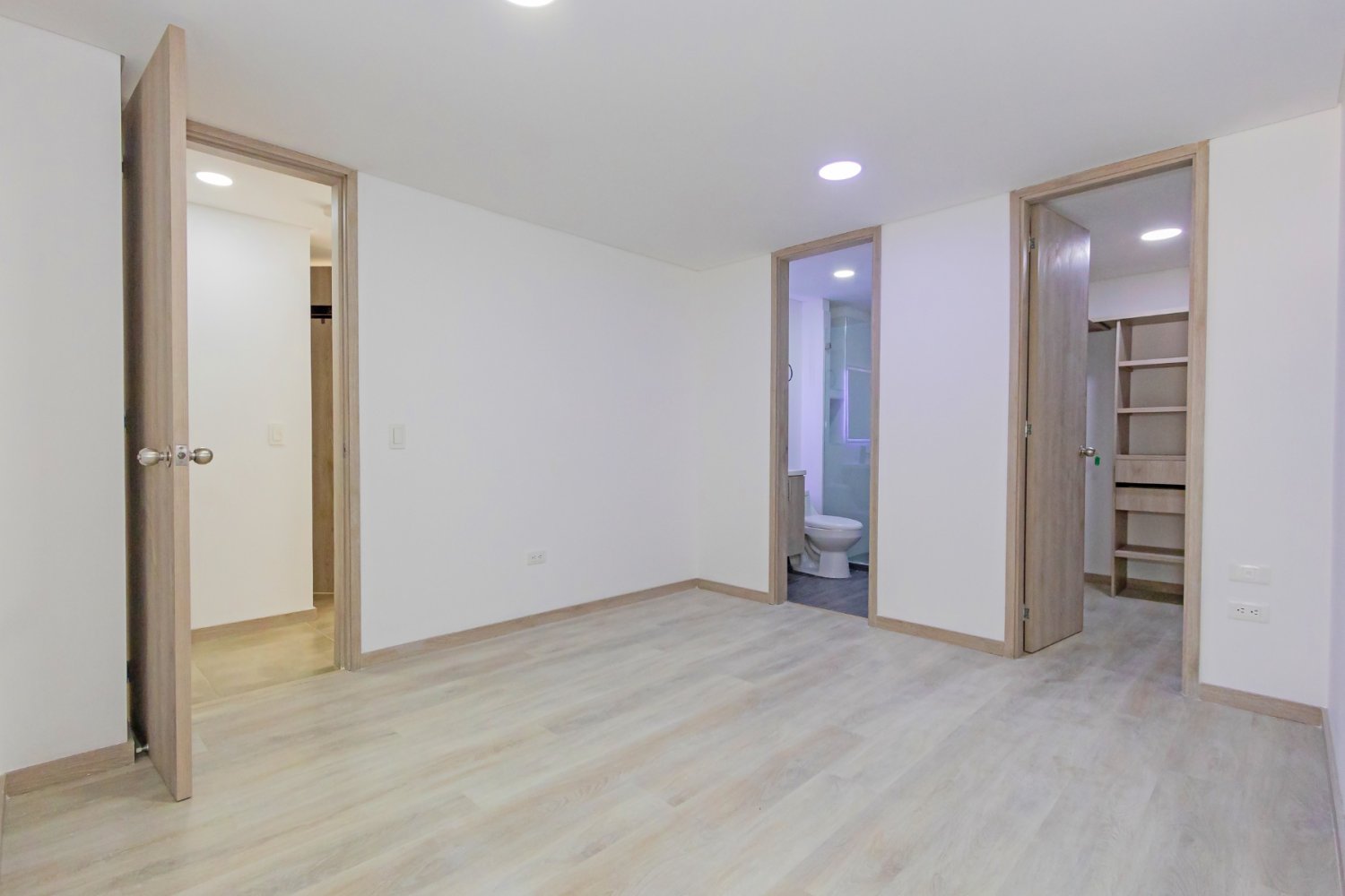 APARTAMENTO EN VENTA CONQUISTADORES  - Image 14