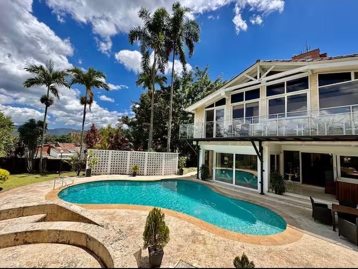 Exclusiva casa campestre ideal para proyecto o renta amoblada  — 2