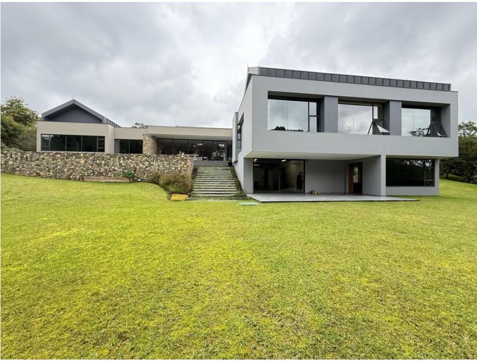 Exclusiva Casa Campestre de lujo  en Venta ( Las palmas ) — 1