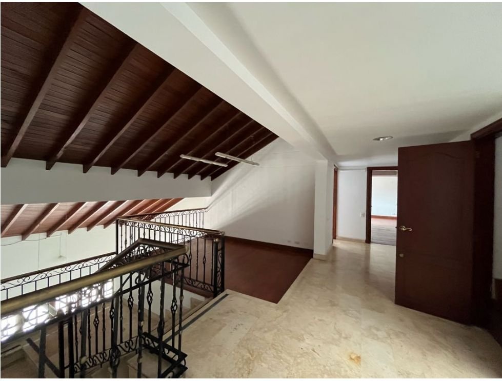 Exclusiva Casa independice en Renta Tradicional en el poblado — 5
