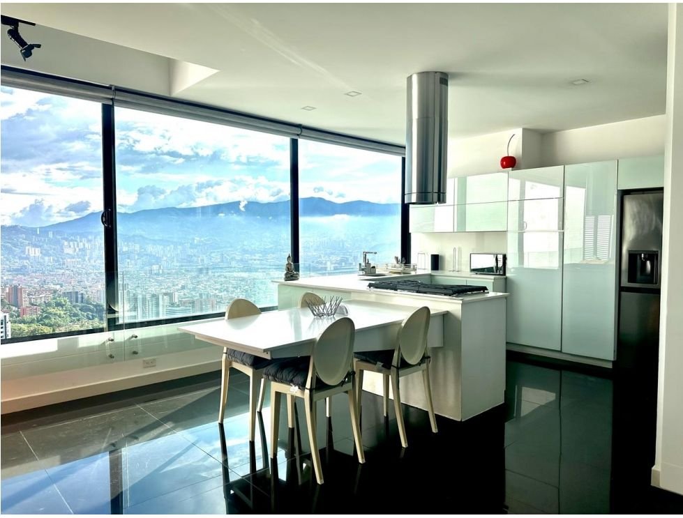Exclusivo penthouse en el sector de san lucas en Venta y Renta amoblado  - Image 5