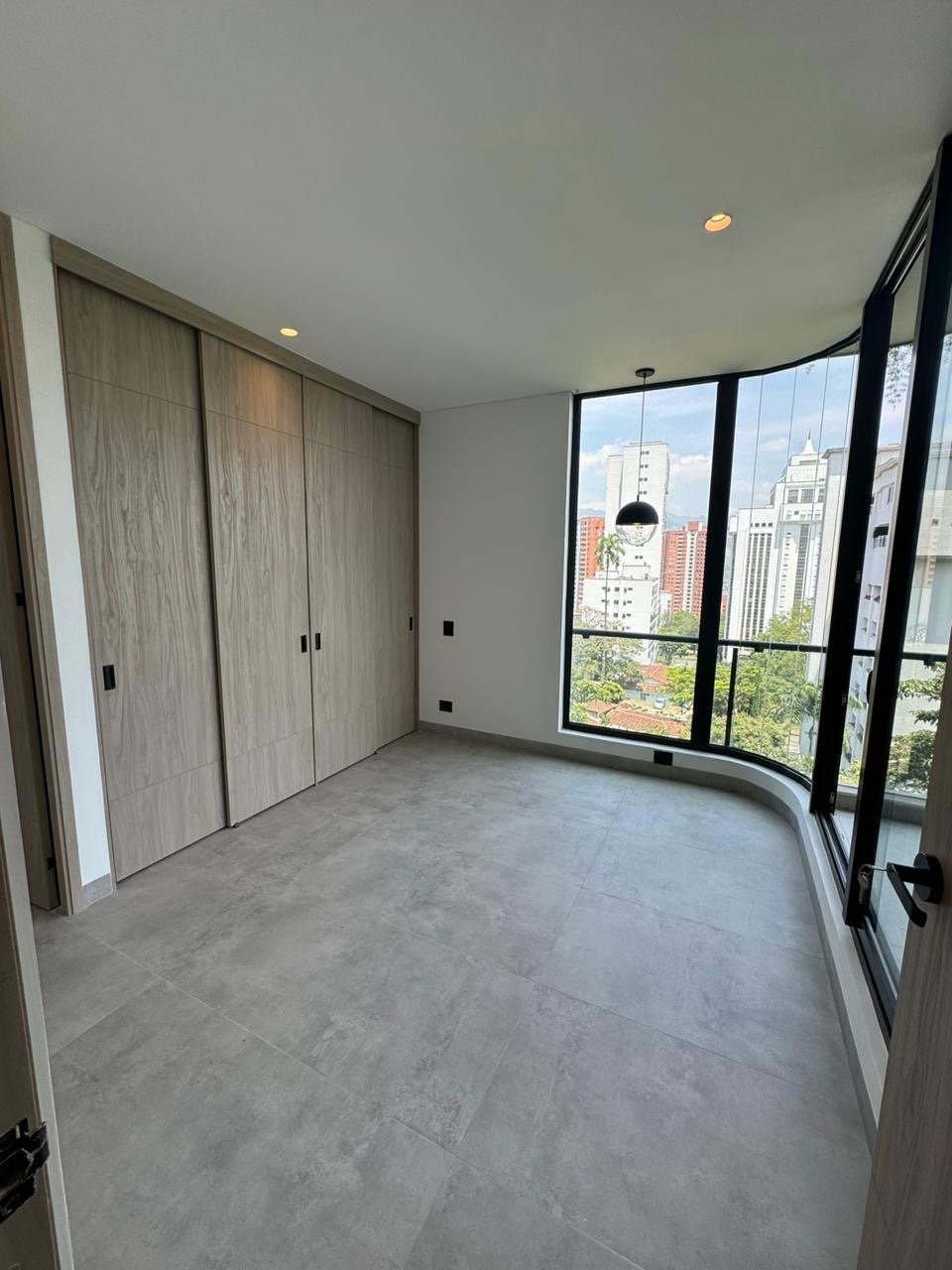 Apartamento Exclusivo en Poblado - Image 3