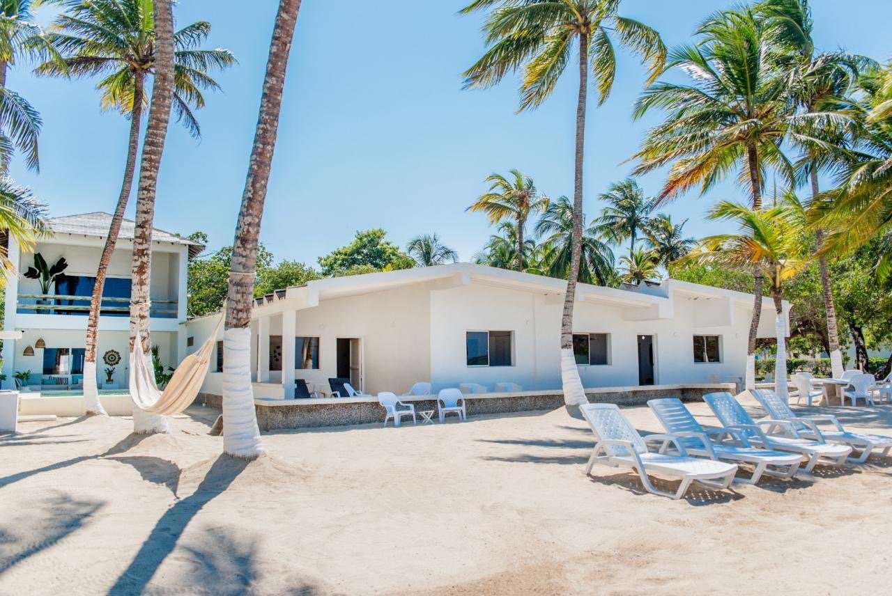 Exclusiva Casa de descanso a la Orilla de la playa en Coveñas  - Image 14